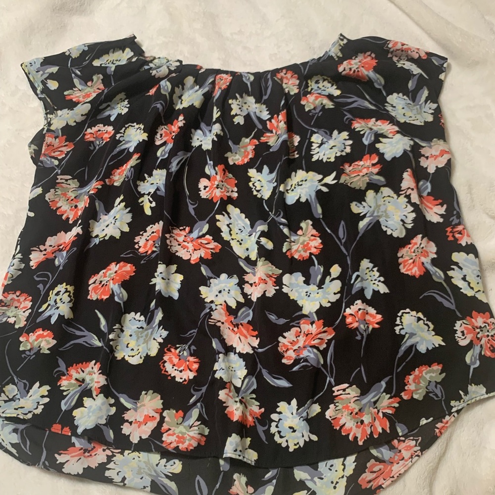 Flowy summer top